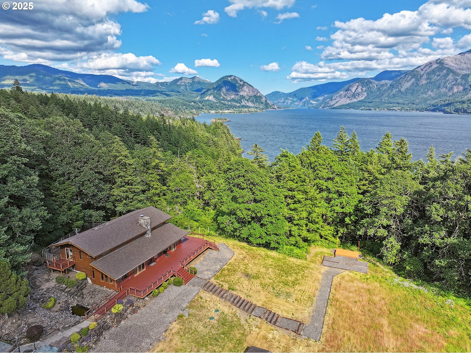 91 Sprague Landing Rd  Stevenson WA 98648 photo