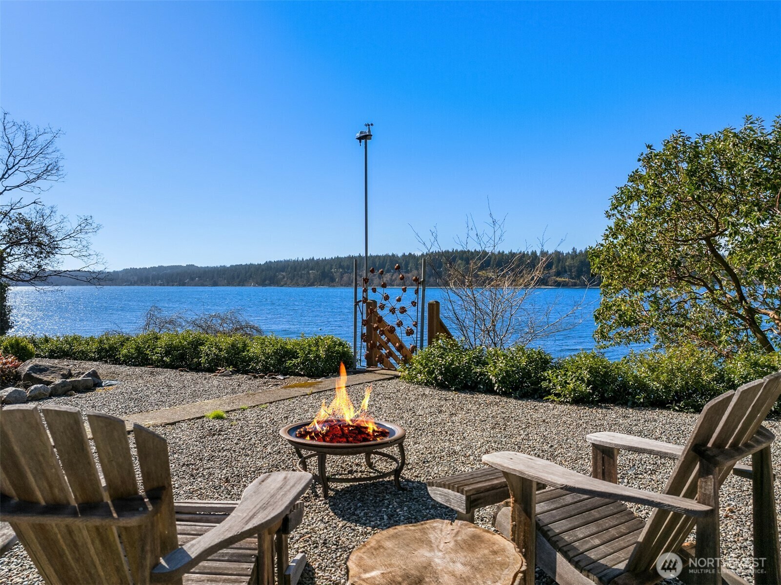 Property Photo: 8595 Hansen Road NE WA 98110