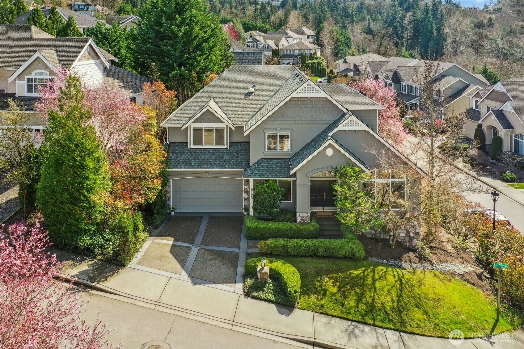 Property Photo: 13705 SE 75th Street WA 98059