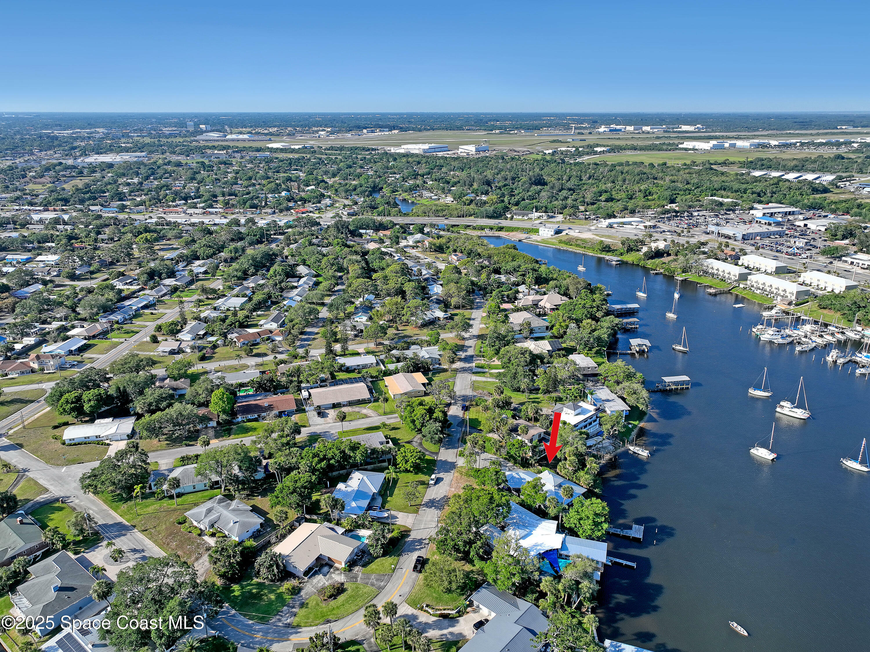 Property Photo: 940 W Whitmire Drive FL 32935