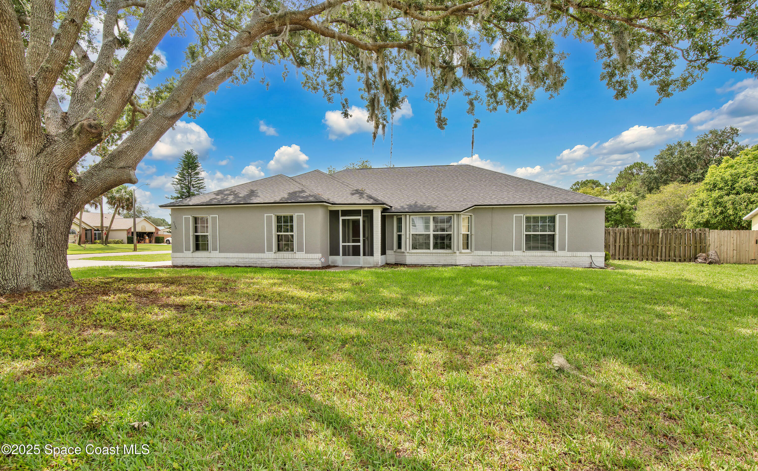 Property Photo:  2795 Saint Marks Drive  FL 32780 