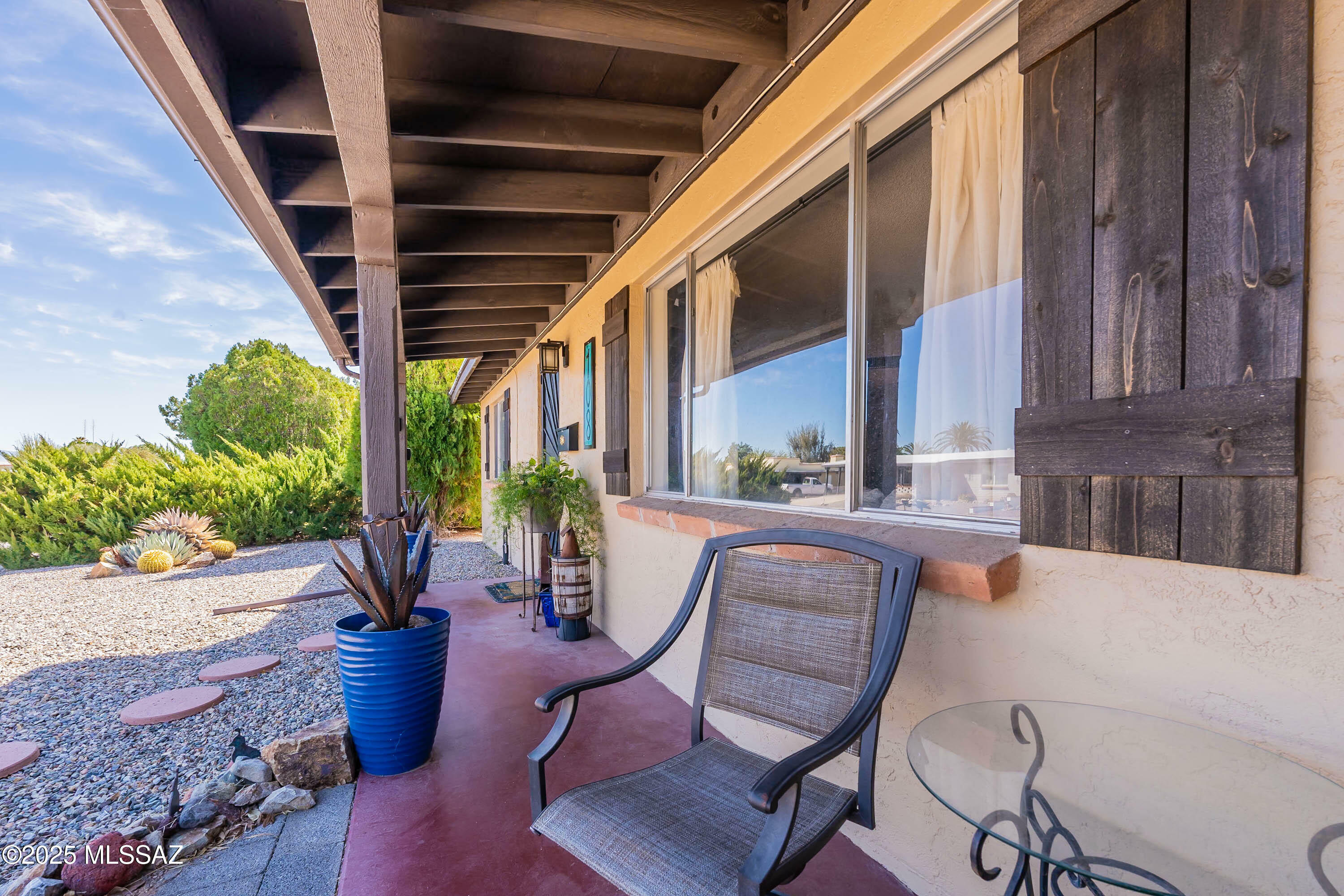 Property Photo: 108 E El Limon AZ 85614