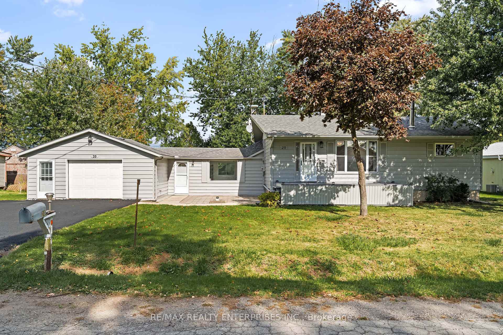 Property Photo: 20 Villella Road ON N0A 1K0