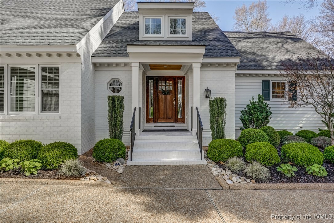 Property Photo: 153 Thomas Dale VA 23185