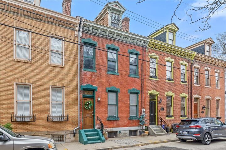 Property Photo:  1009 Manhattan St  PA 15233 