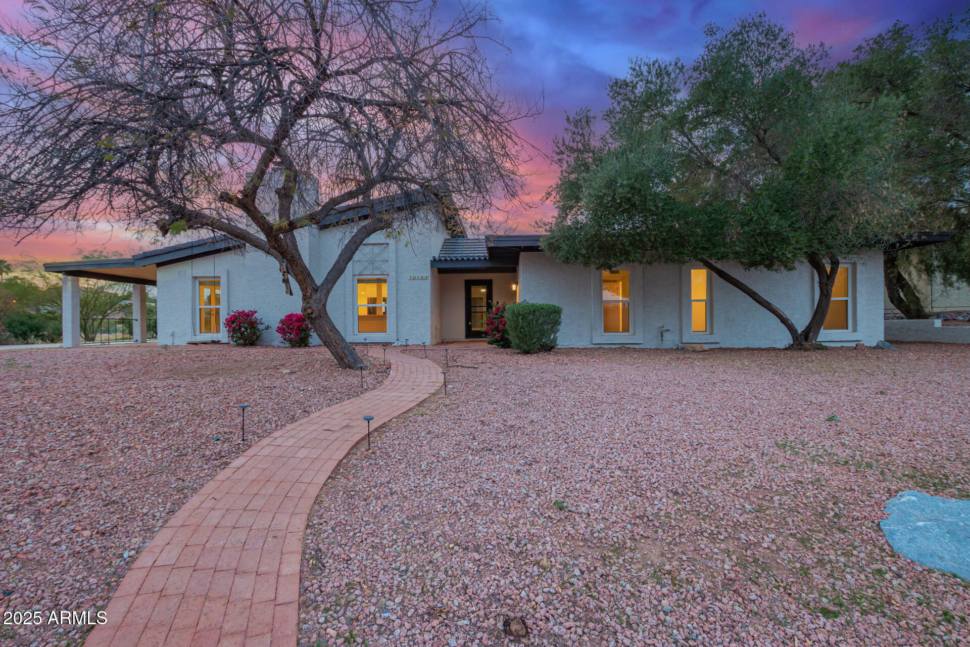Property Photo: 10804 N Mangrum Court AZ 85268