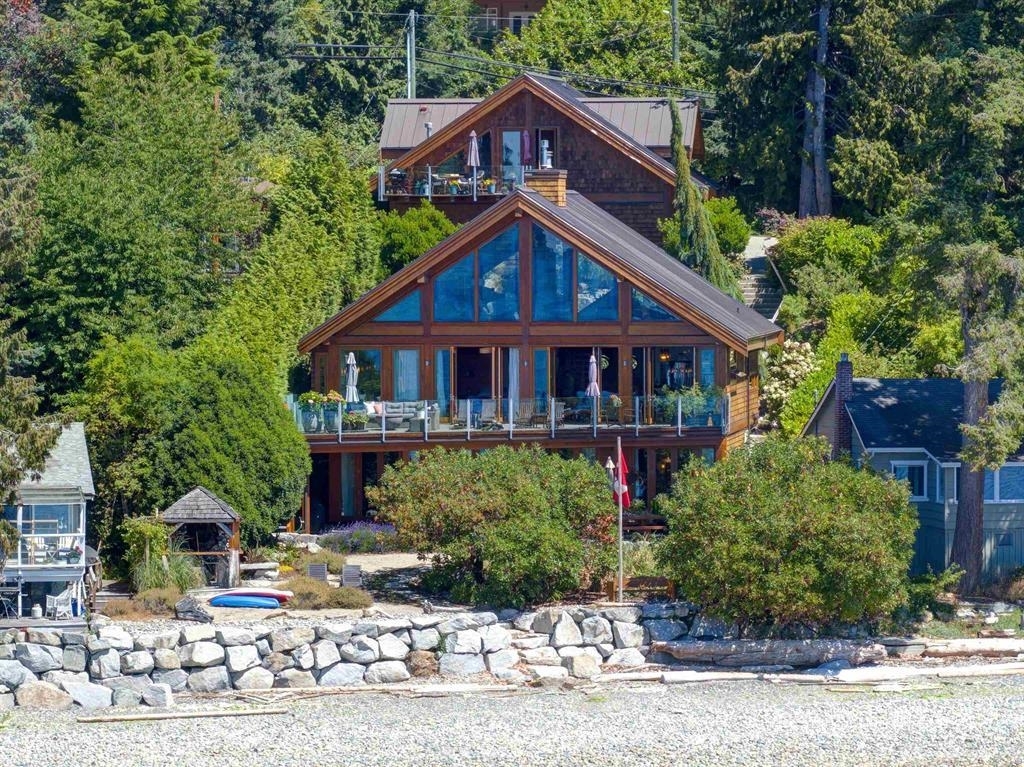 Property Photo: 4865 Sunshine Coast Highway BC V7Z 0B6