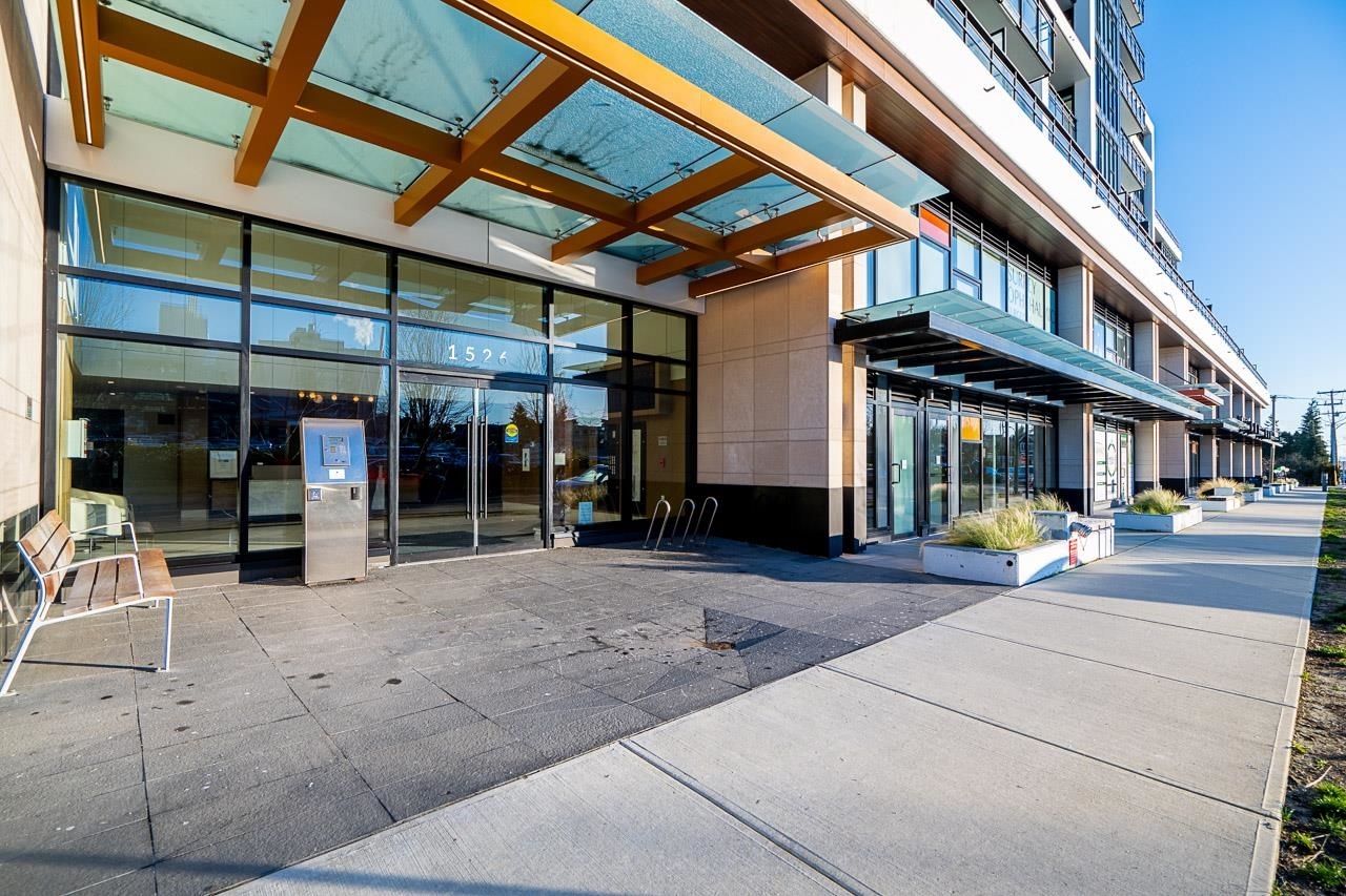 Property Photo: 1526 Finlay Street 518 BC V4B 4L9