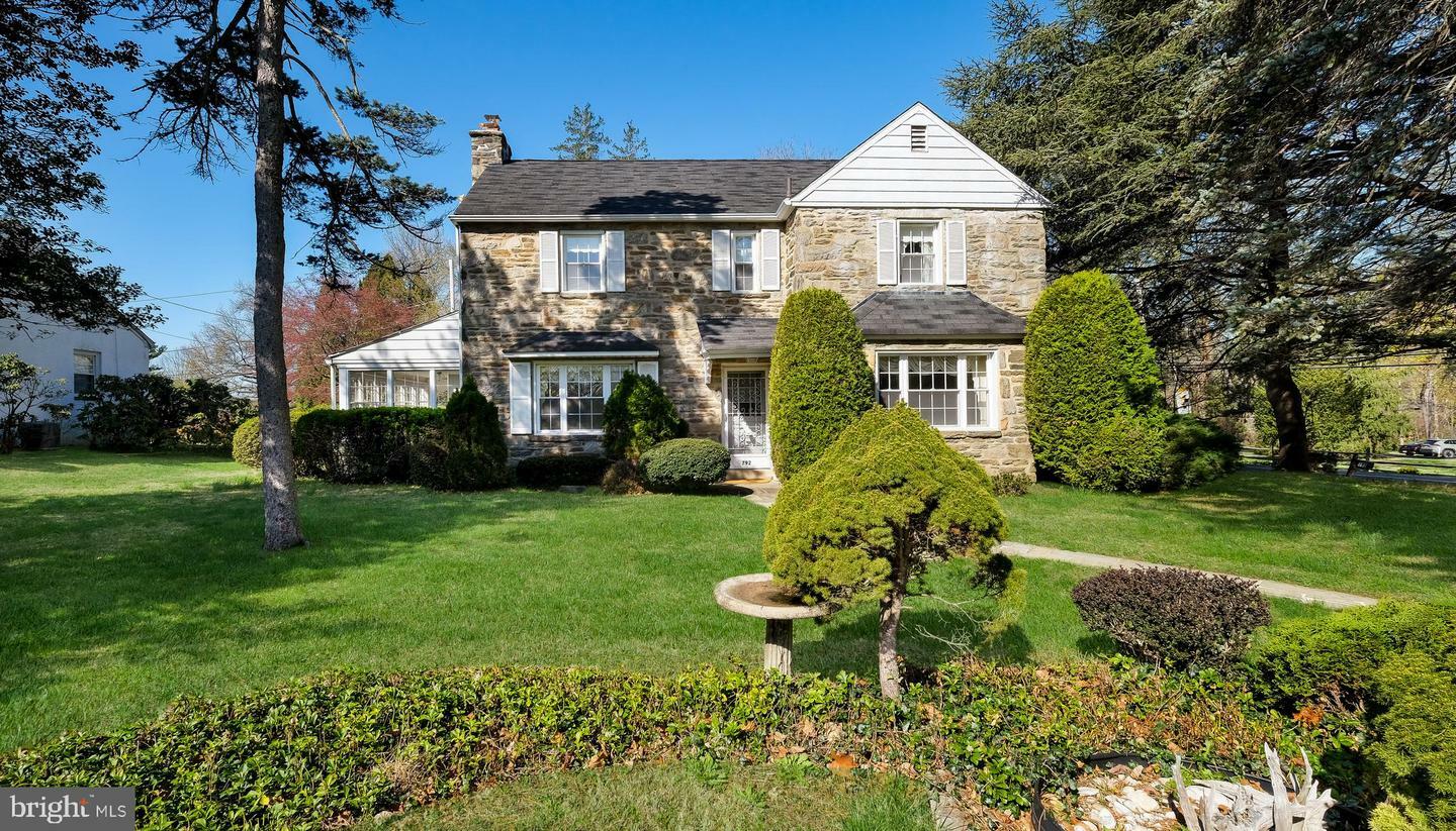 Property Photo: 792 Dale Road PA 19046