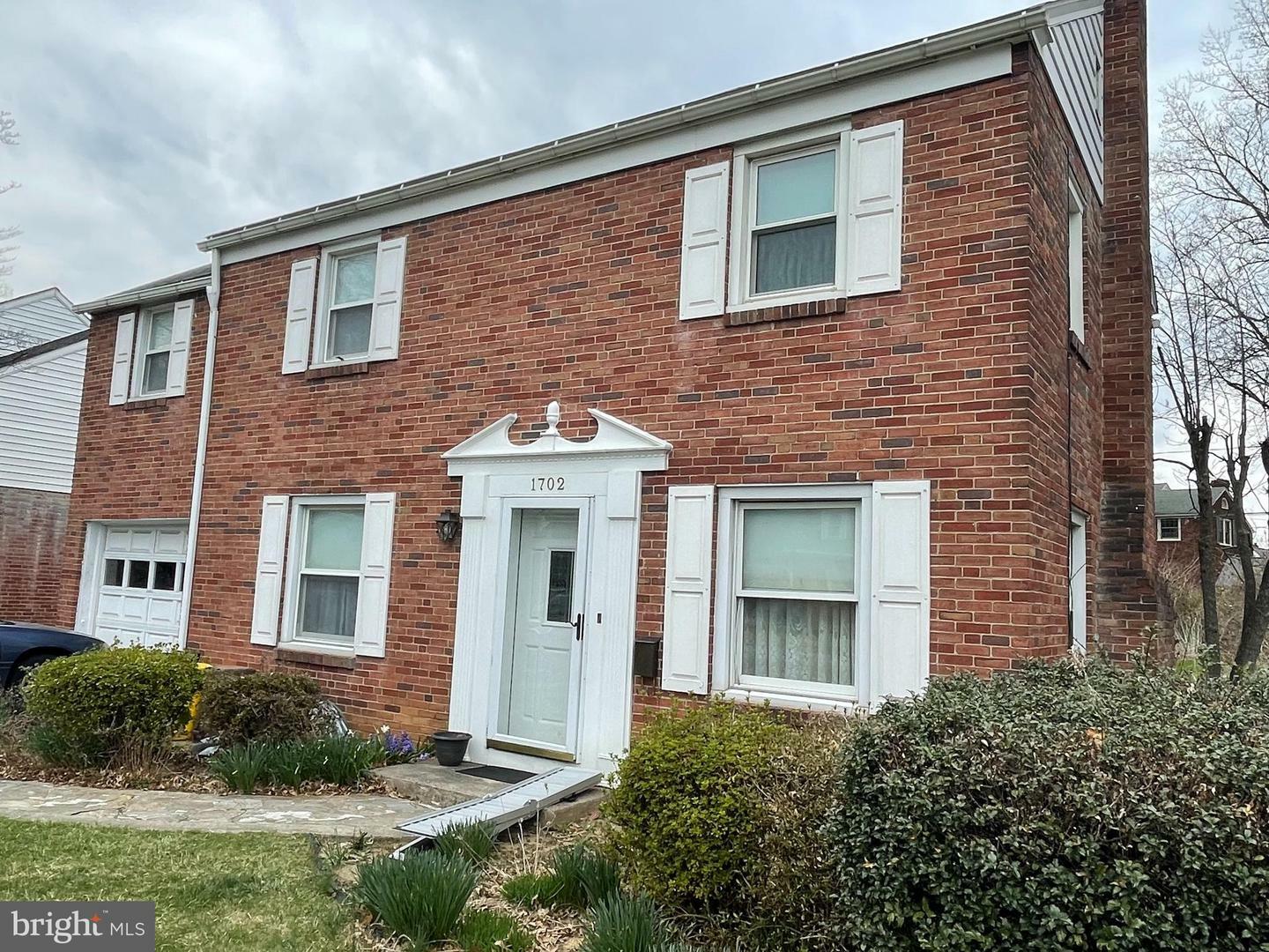 Property Photo: 1702 Kent Road PA 17011