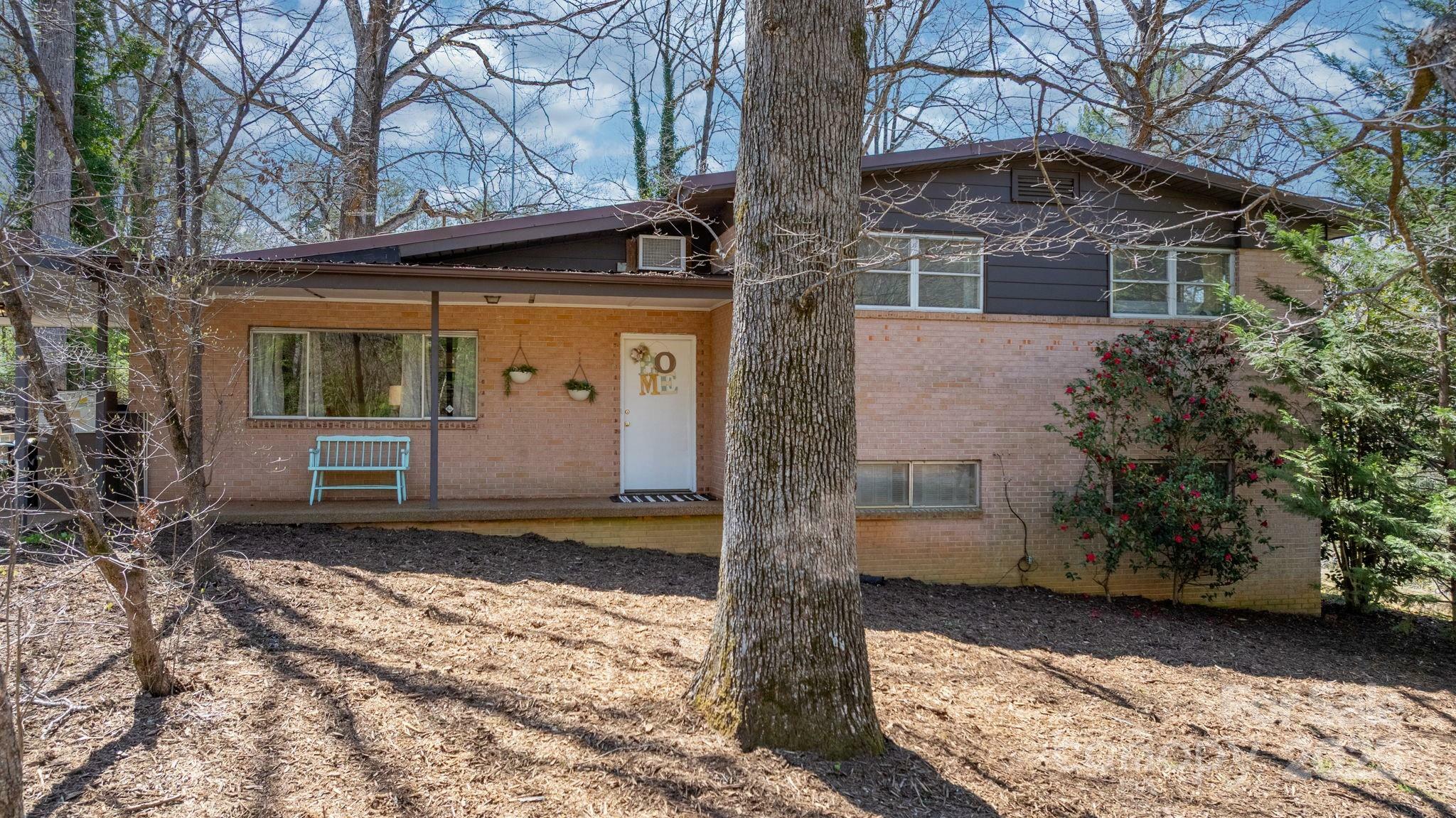 Property Photo: 3407 14th Avenue SW NC 28602