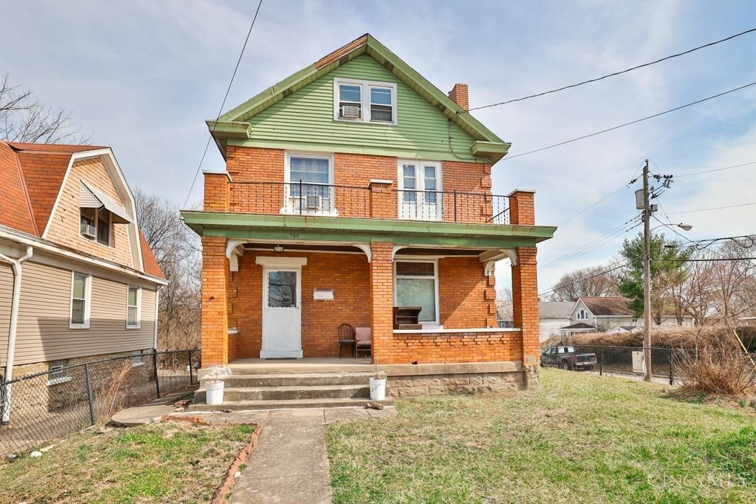 Property Photo:  700 Trenton Avenue  OH 45205 