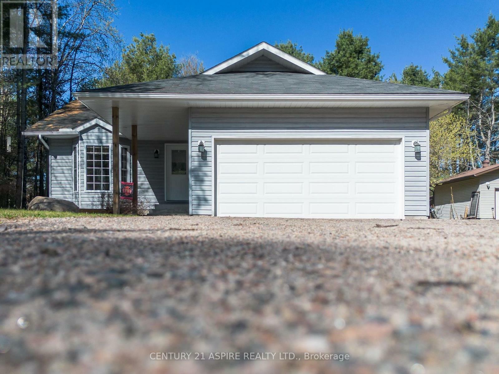 Property Photo: 60 Legere Drive ON K0J 1P0