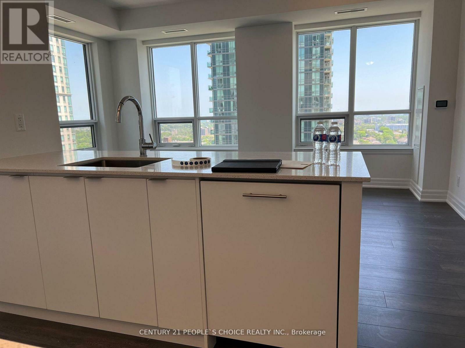 Photo de la propriété: 36 Elm Drive West 1804 ON L5B 0N3