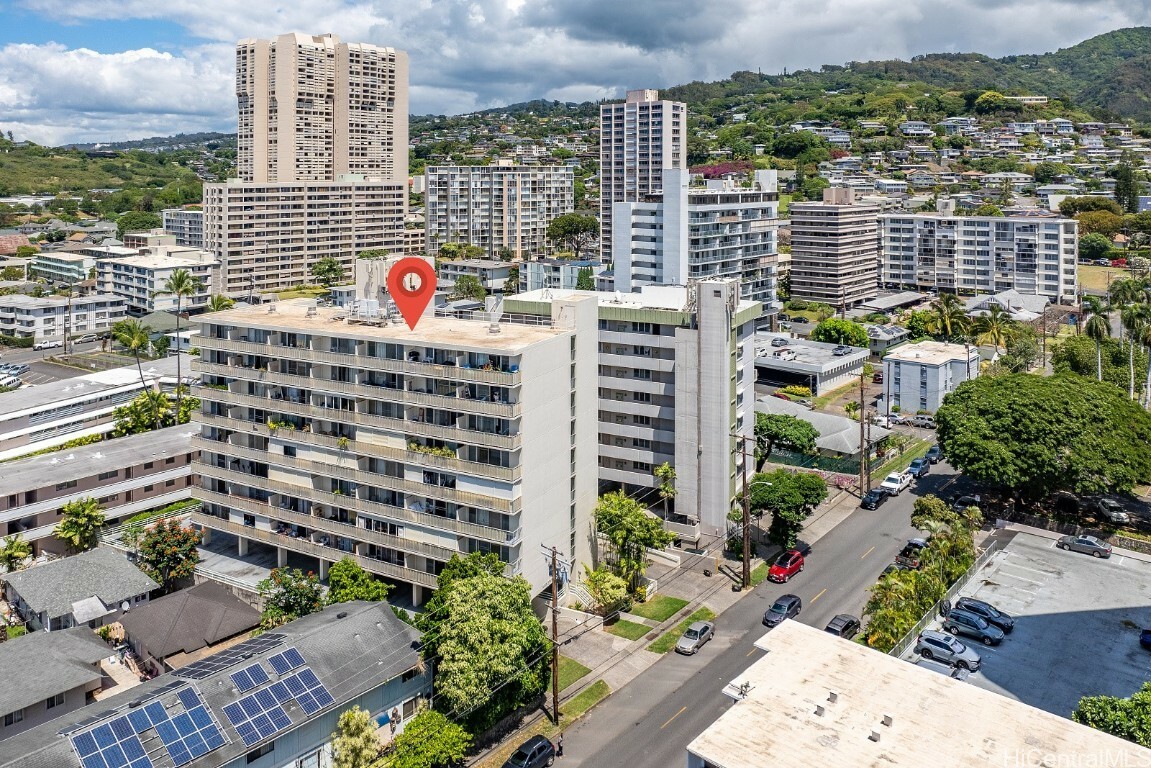 1620 Keeaumoku Street 705  Honolulu HI 96822 photo