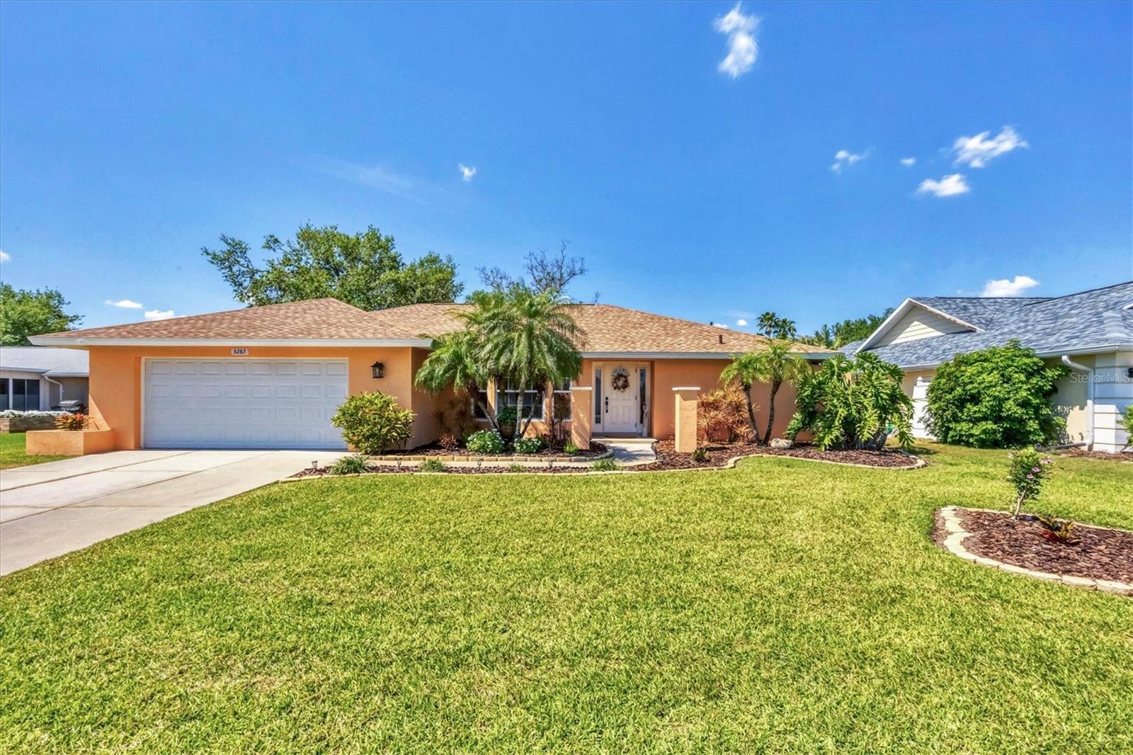 Property Photo: 3287 Meadow Run Circle FL 34293