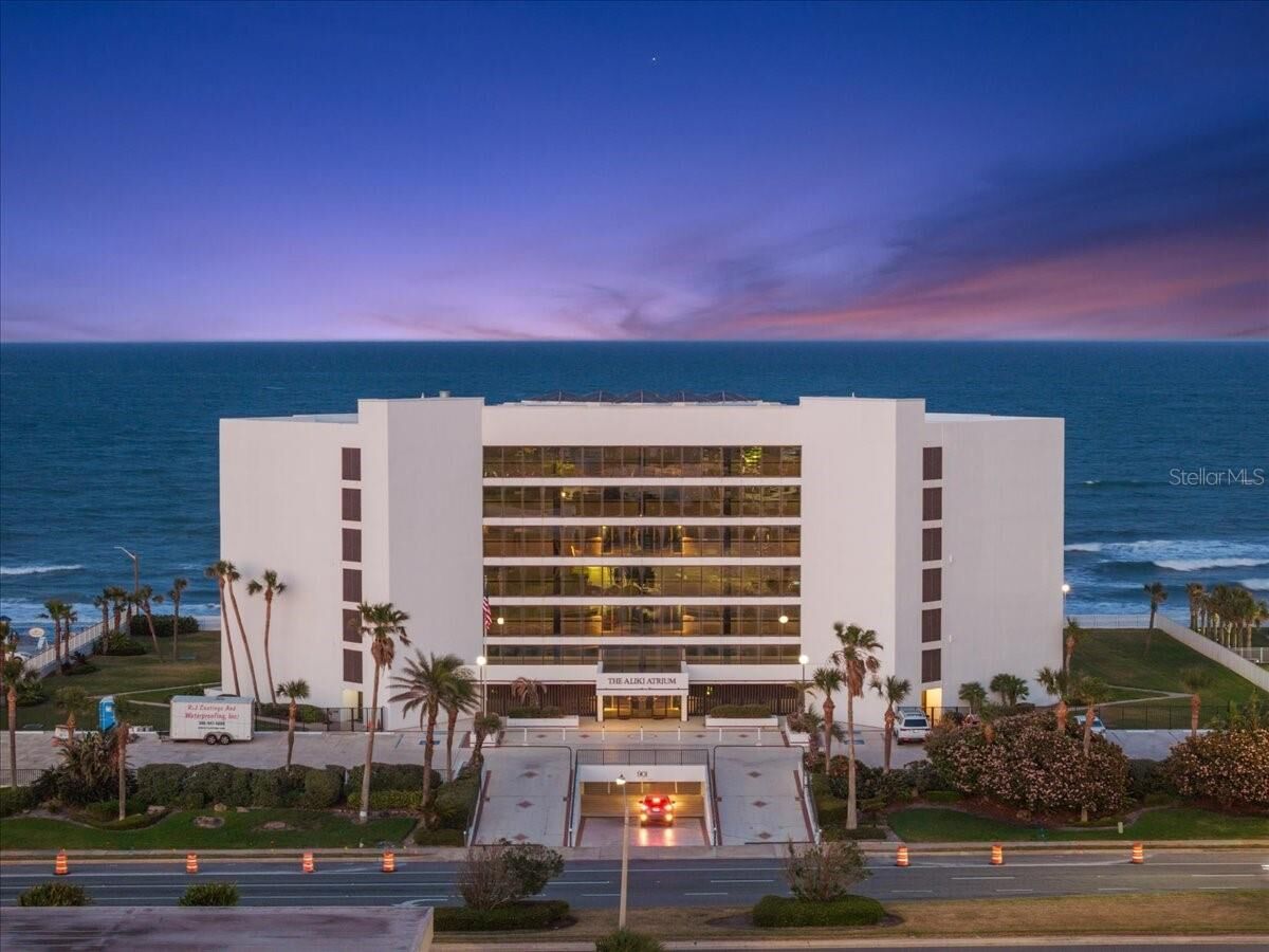 Property Photo:  901 S Atlantic Avenue 3  FL 32176 