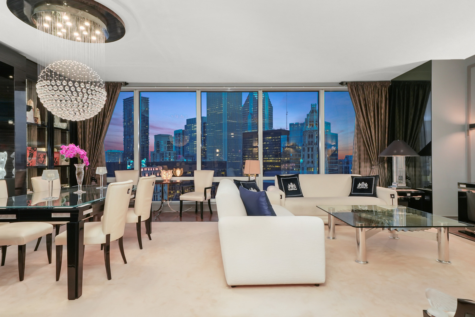 Property Photo: 401 N Wabash Avenue 30J IL 60611