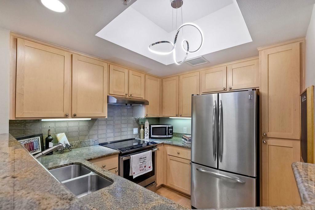 Property Photo: 2400 5th Avenue 225 CA 92101