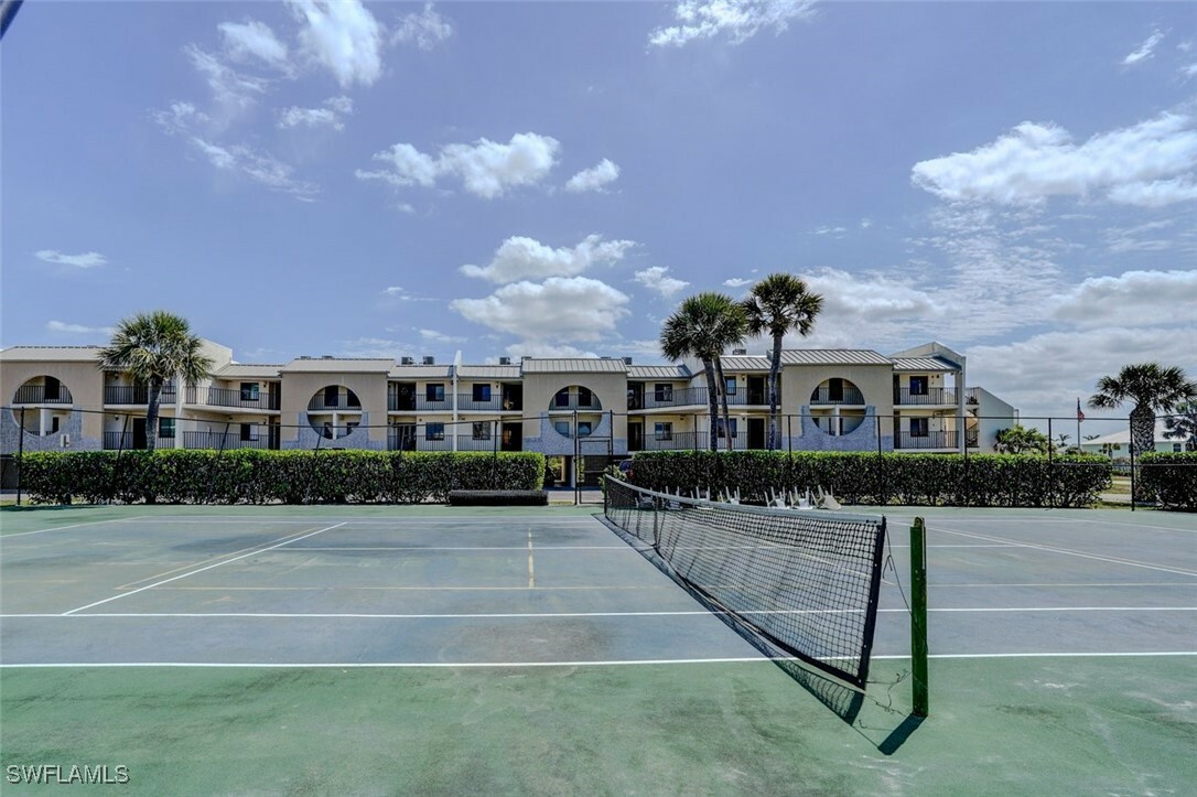Property Photo:  21440 Bay Village Drive 122  FL 33931 