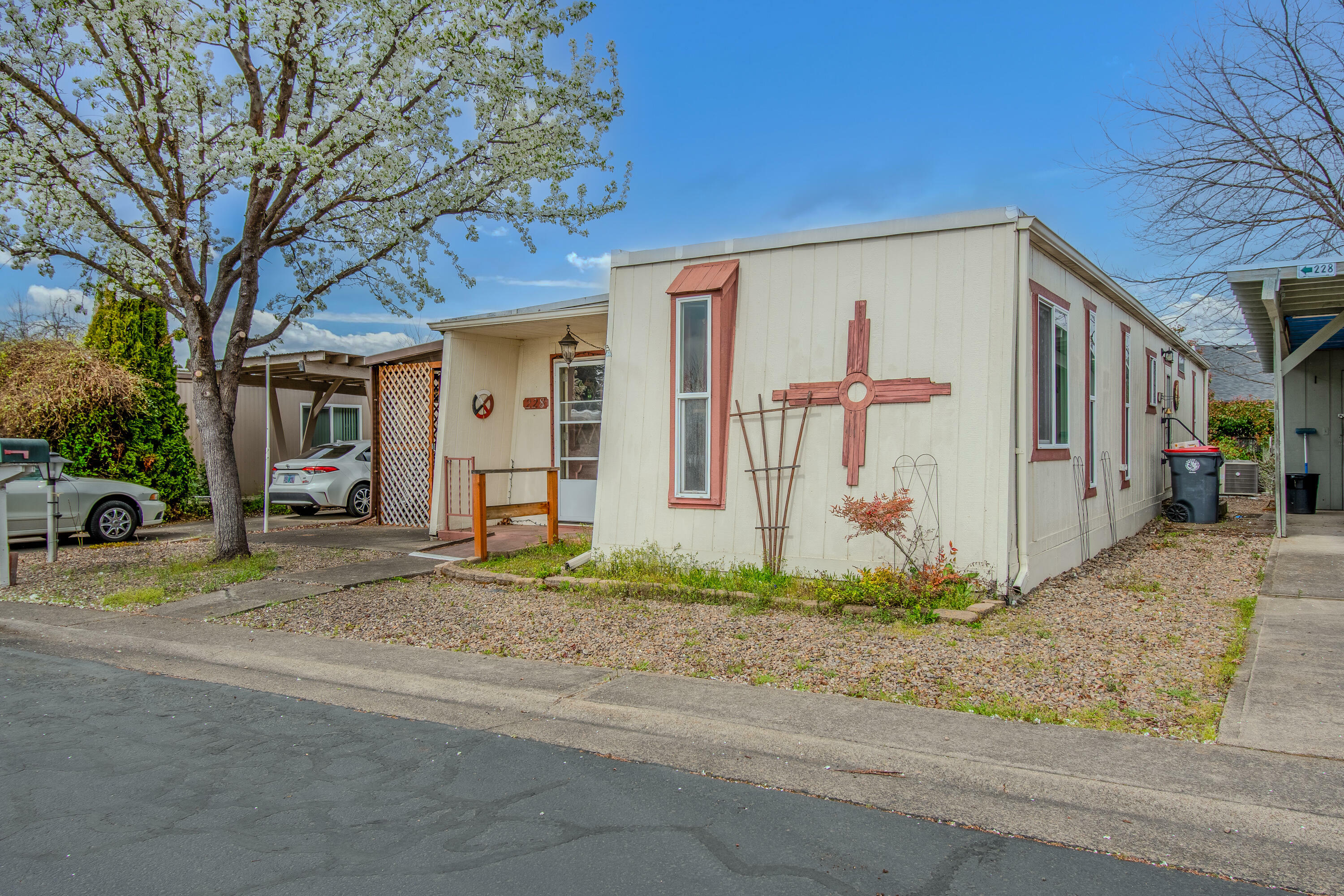 2252 Table Rock Road Spc 228  Medford OR 97501 photo