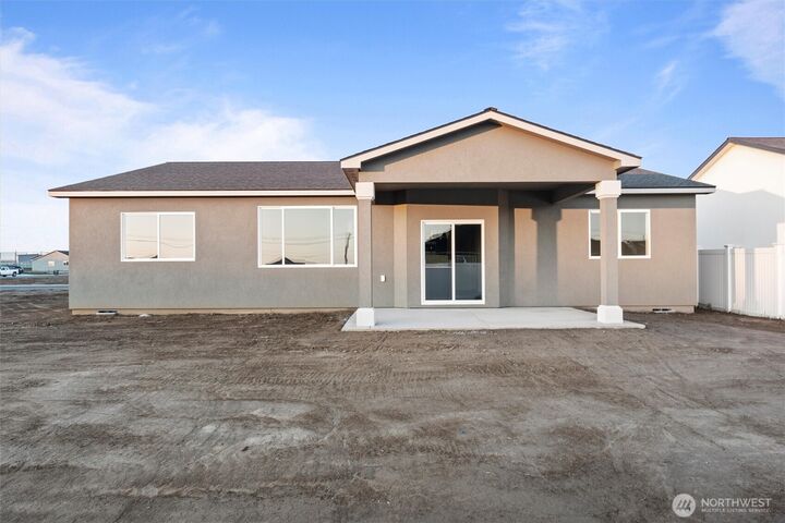 Property Photo:  710  O Street NE  WA 98848 