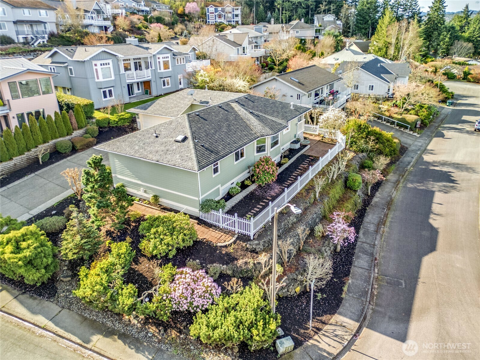 Property Photo: 1287 NE Odin Court WA 98370