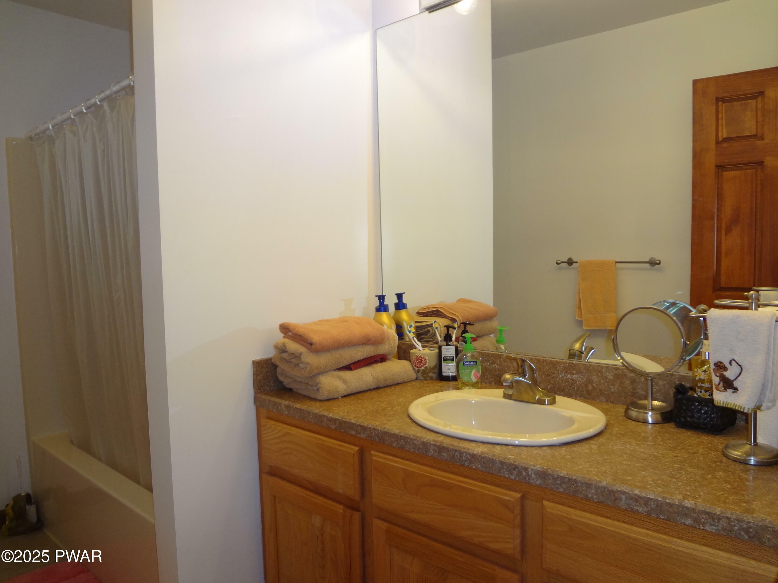 Property Photo: 1100 Dewberry Drive PA 18428