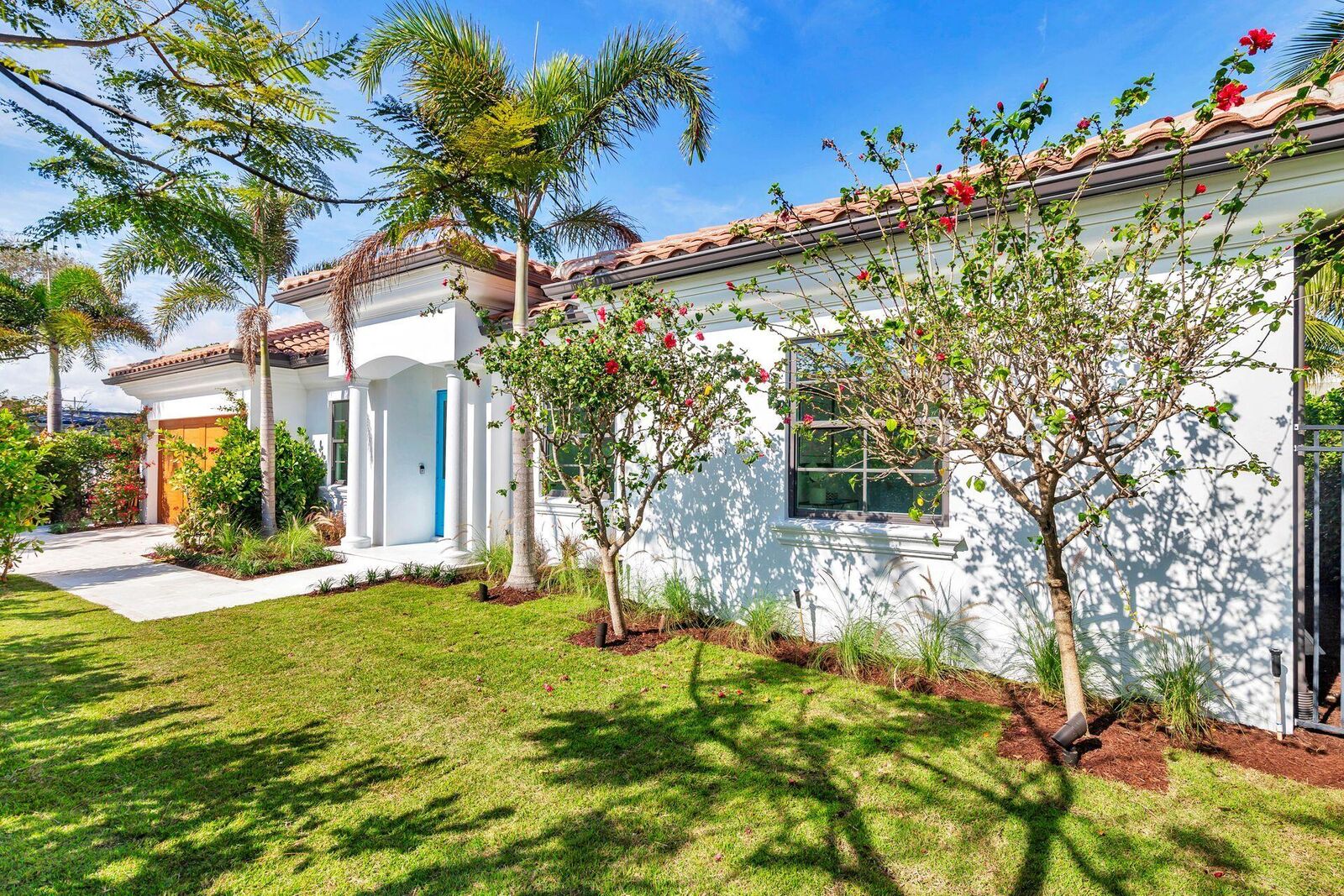 Property Photo:  107 Gregory Place  FL 33405 