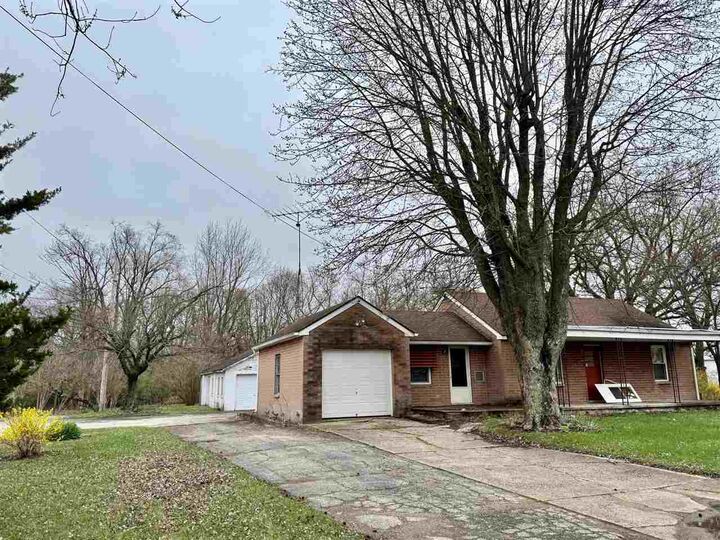 559 S Round Barn Road  Richmond IN 47374 photo