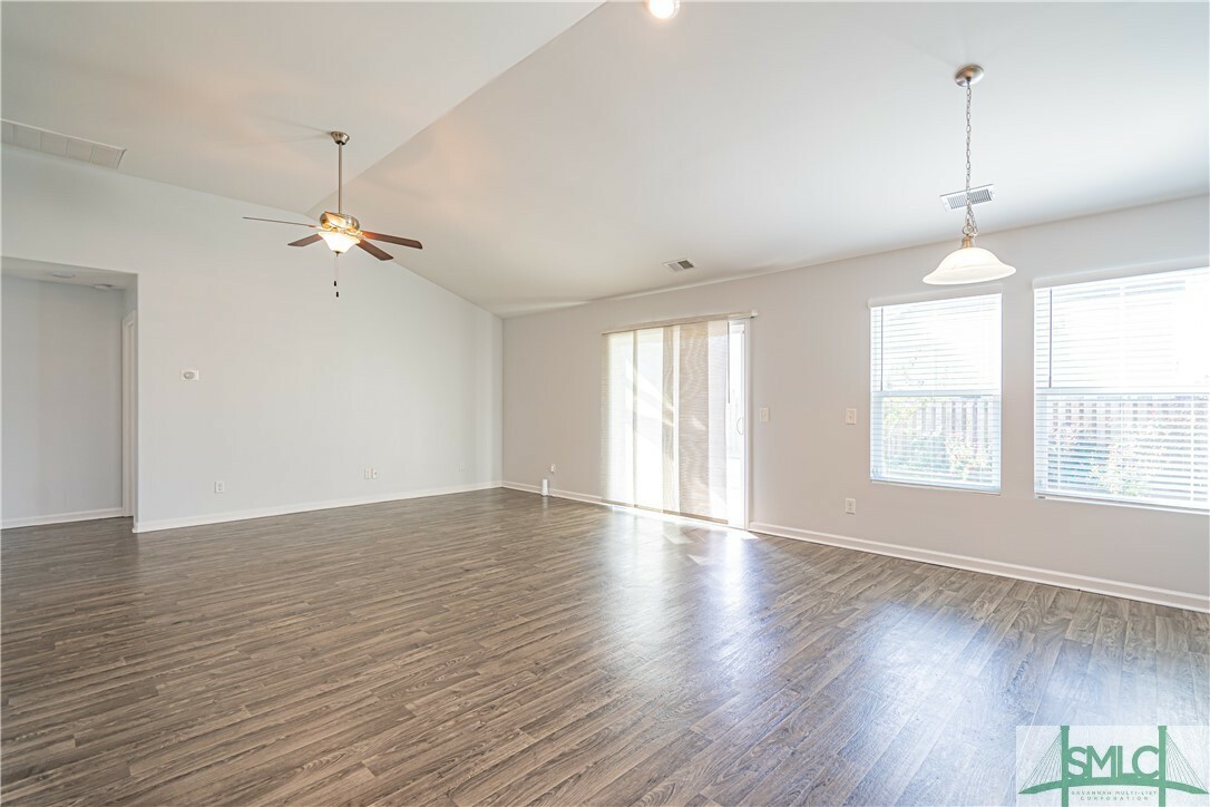 Property Photo:  87 Burnt Oak Road  GA 31407 