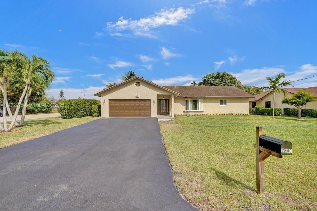 Property Photo: 2840 NW 112th Ter FL 33323