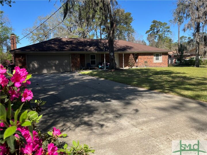 Property Photo: 411 Woodland Drive GA 31313