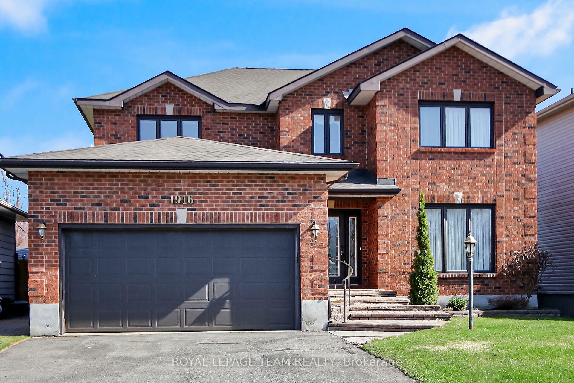 Property Photo: 1916 Kingsdale Avenue ON K1T 1J1