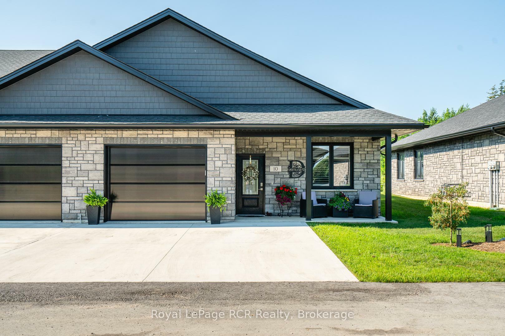 Property Photo: 10 Palmer Marie Lane ON N0G 1L0