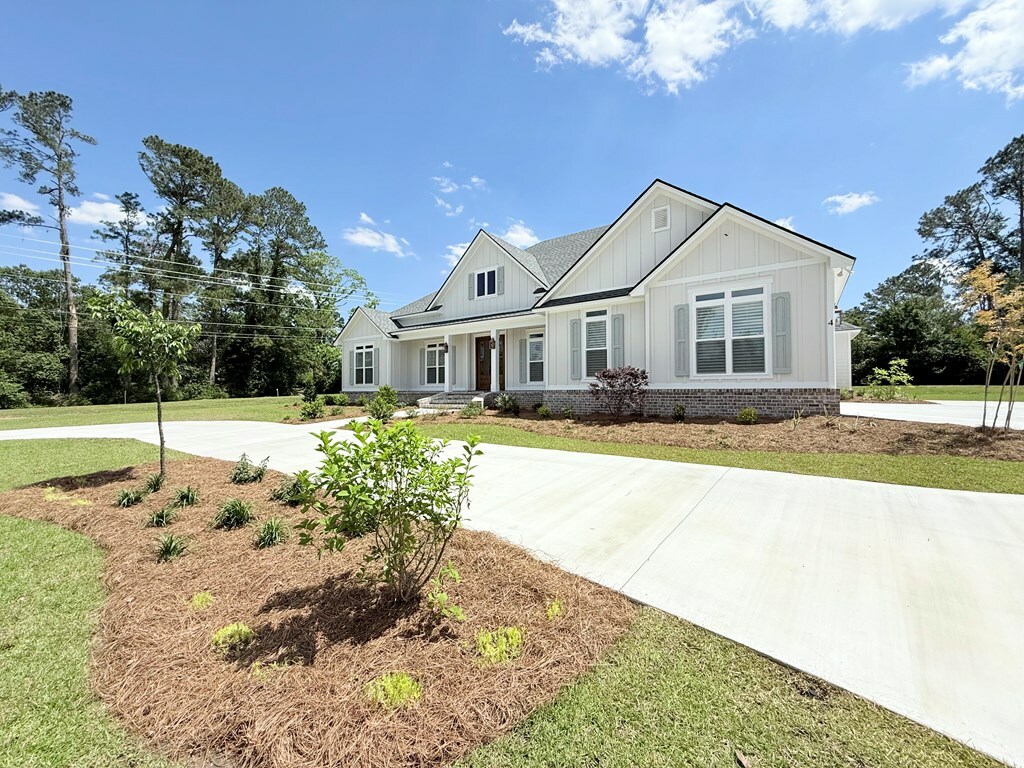 Property Photo: 4 Ramblewood Circle GA 31602