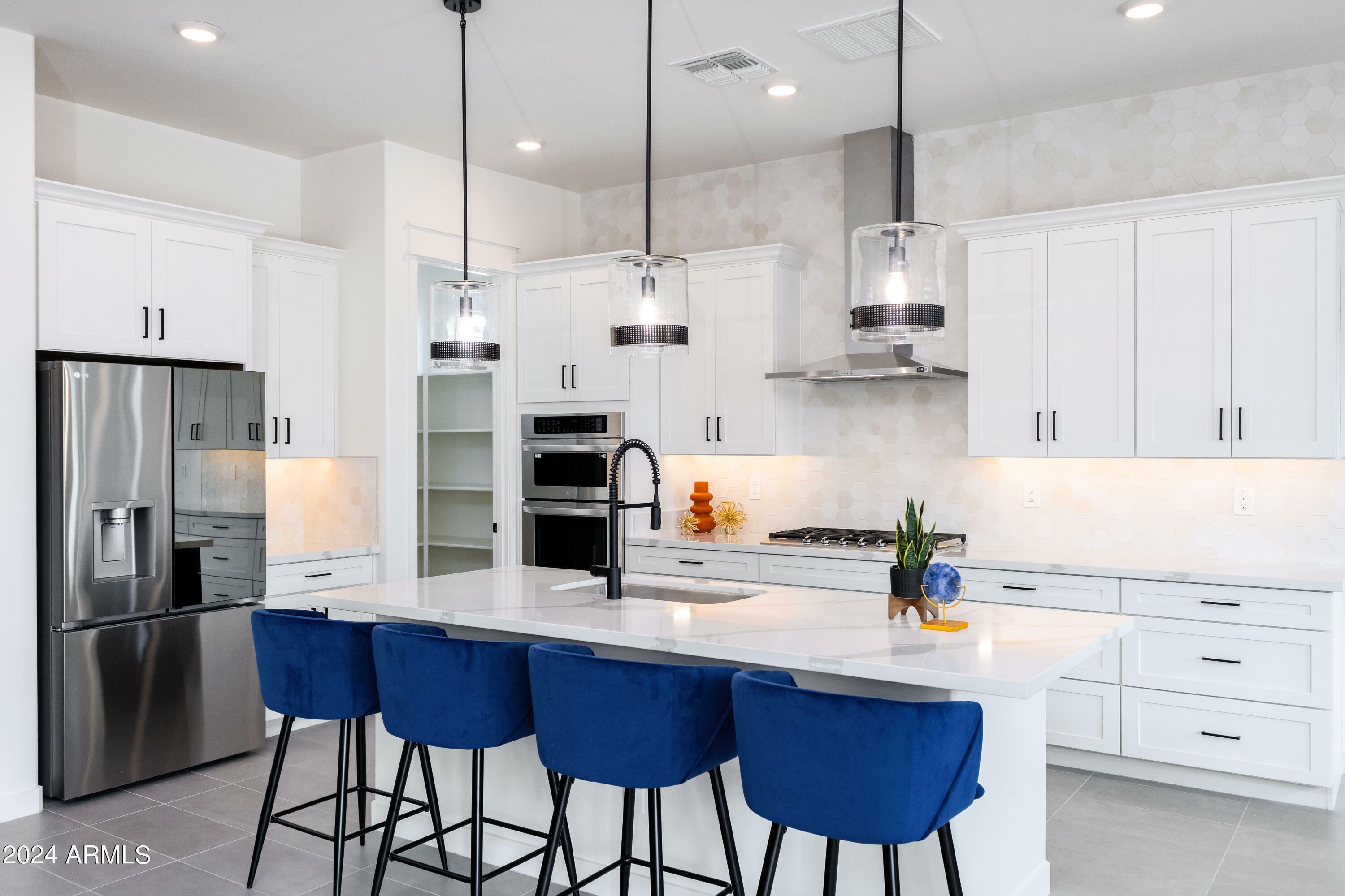 Property Photo: 14407 N 75th Drive AZ 85381