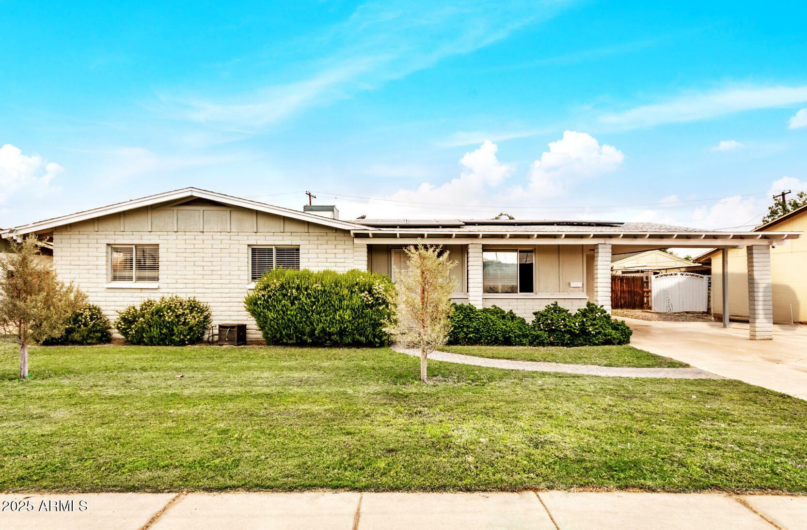 299 N Comanche Drive  Chandler AZ 85224 photo