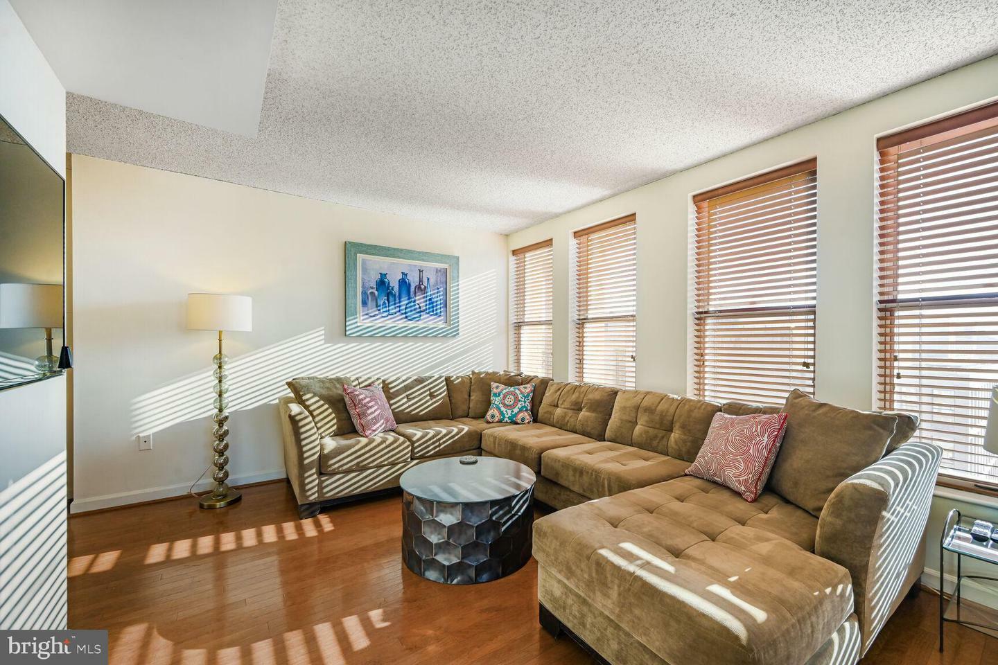 Property Photo: 601 Pennsylvania Avenue NW 1110 DC 20004