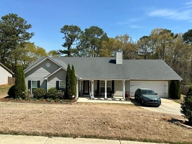 Property Photo:  567 Embassy Walk  GA 30680 