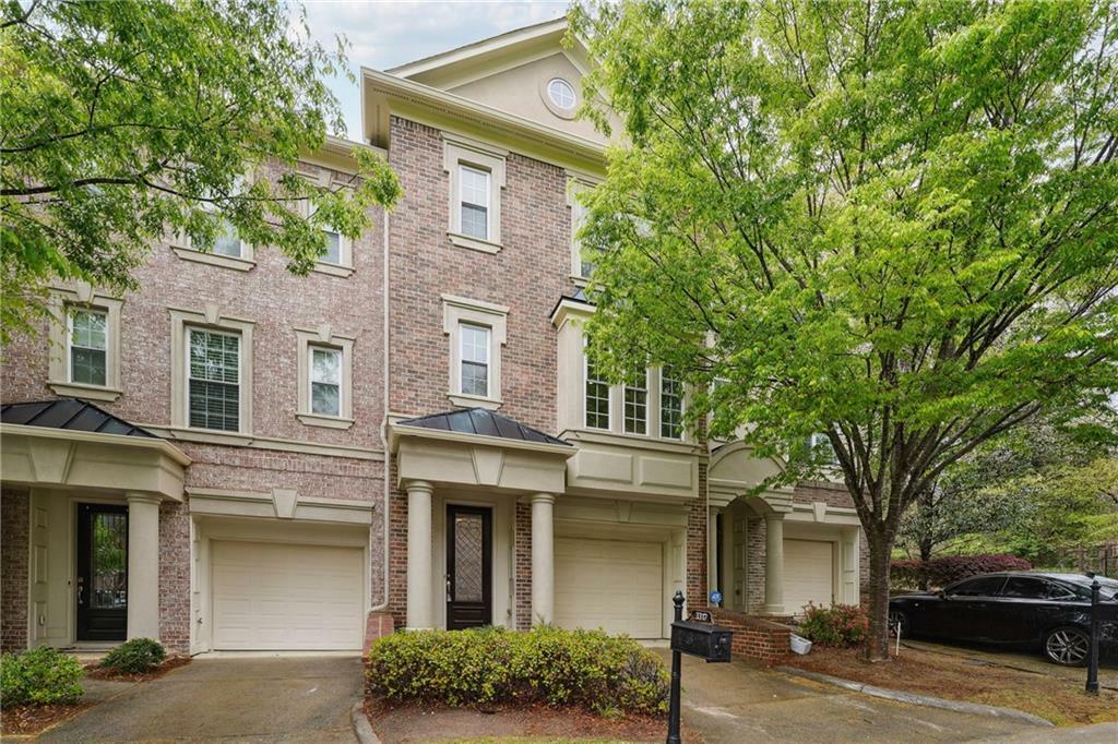 Property Photo: 3317 Regent Place SW GA 30311