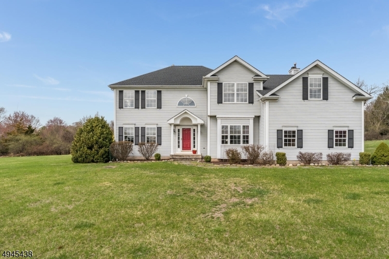Property Photo: 5 Fieldstone Way NJ 08889