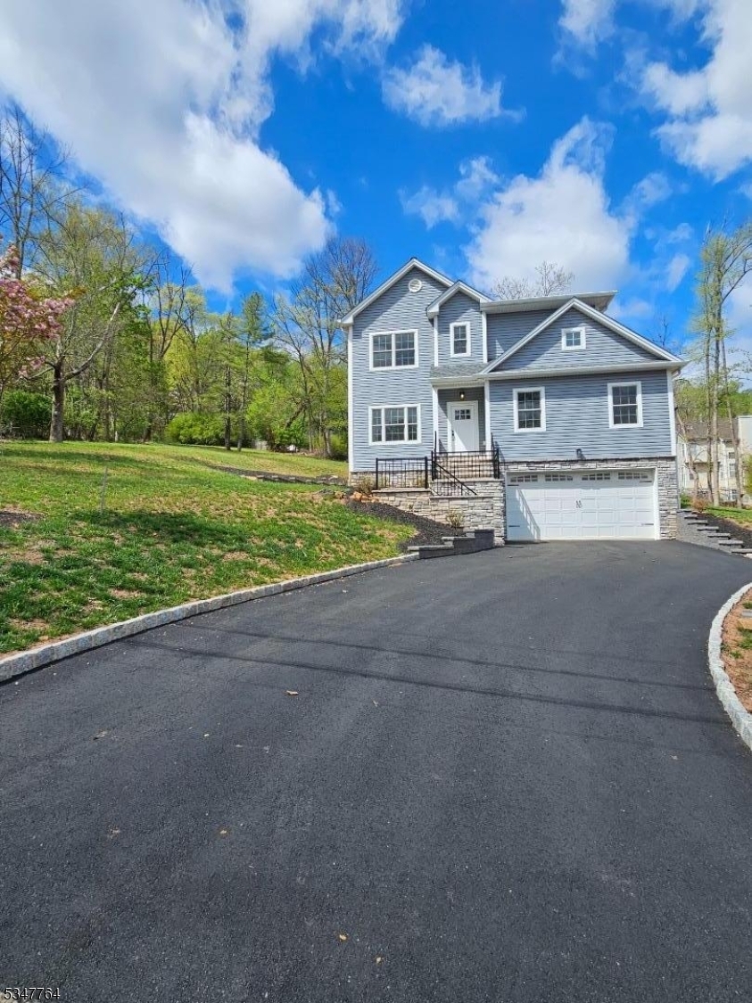 518 Cardinal Ln  Green Brook Twp. NJ 08812 photo
