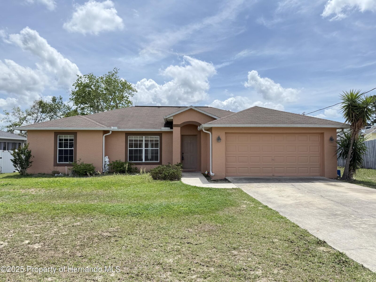 Property Photo:  13546 Banyan Road  FL 34609 