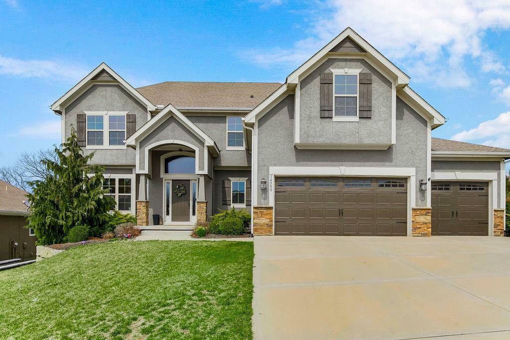 Property Photo: 14500 Summit Ridge MO 64152