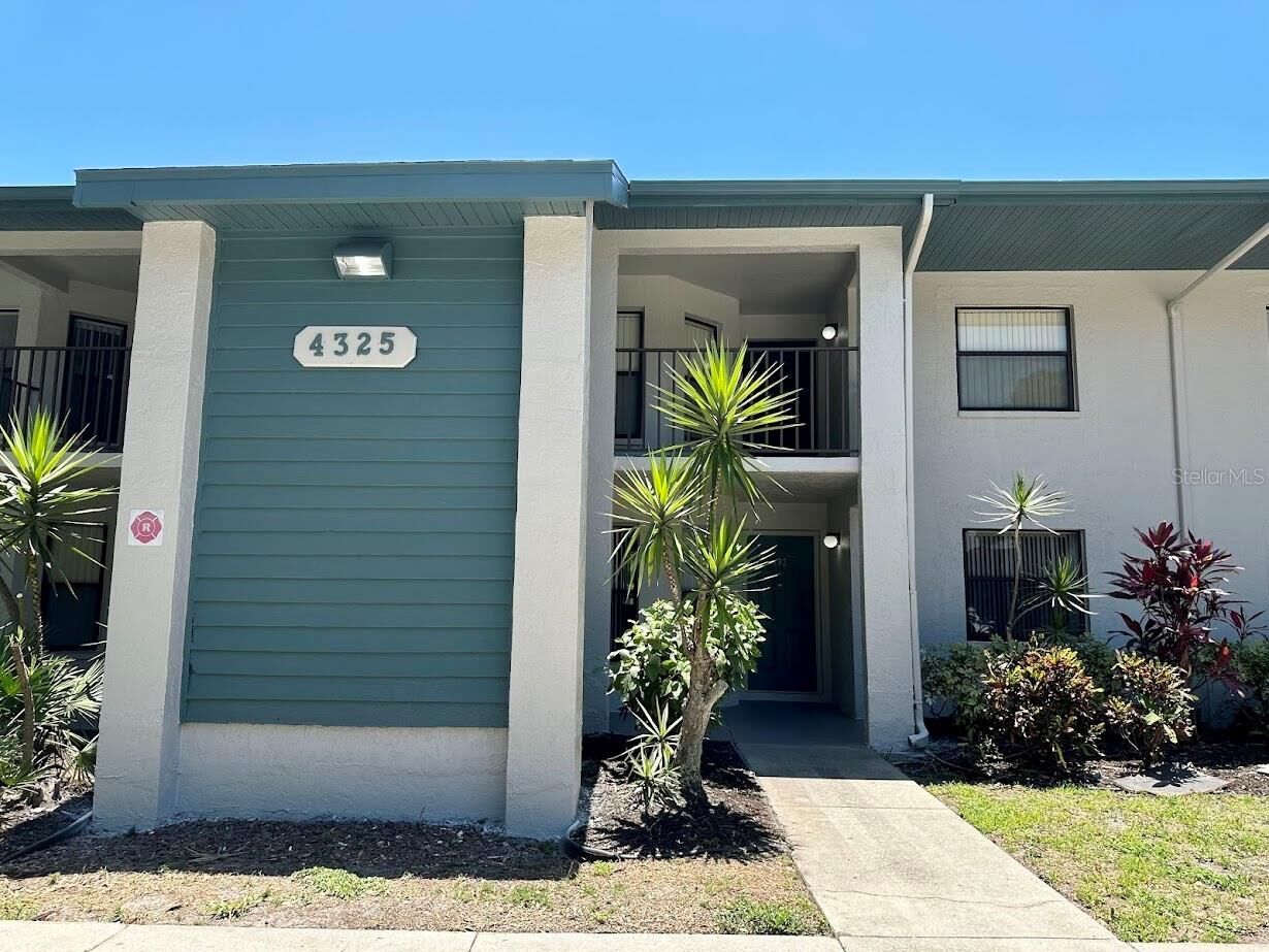 Property Photo:  4325 46th Avenue W 202  FL 34210 