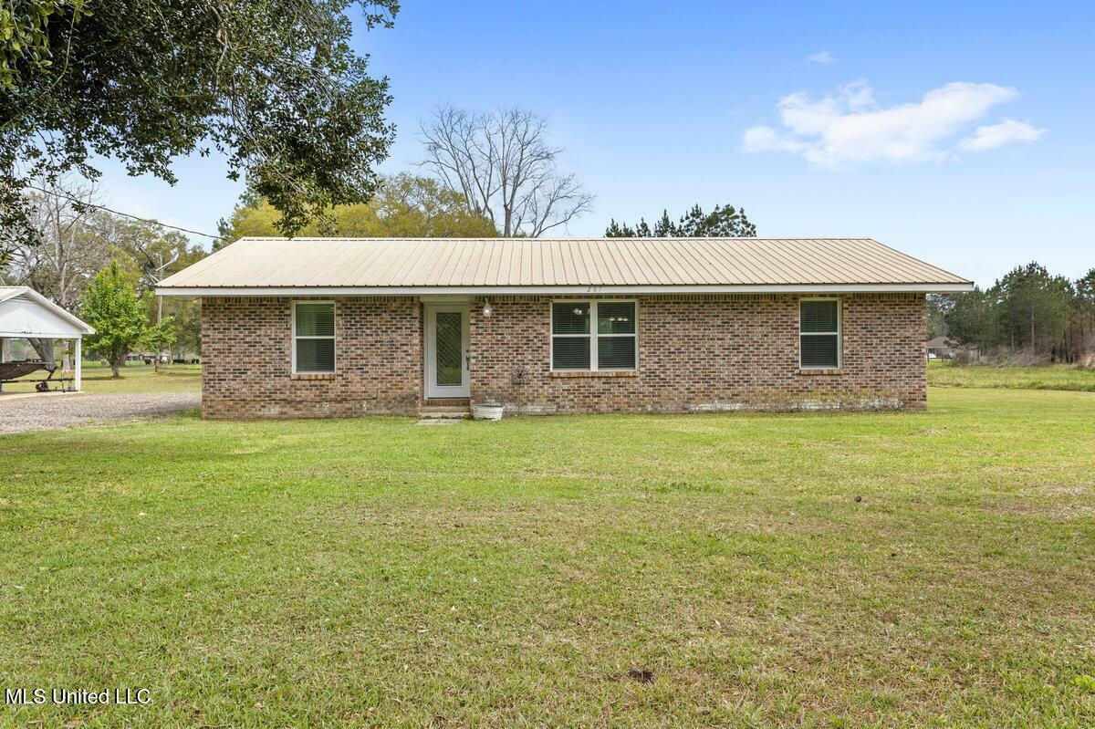 Property Photo: 287 Country Oak Circle MS 39452