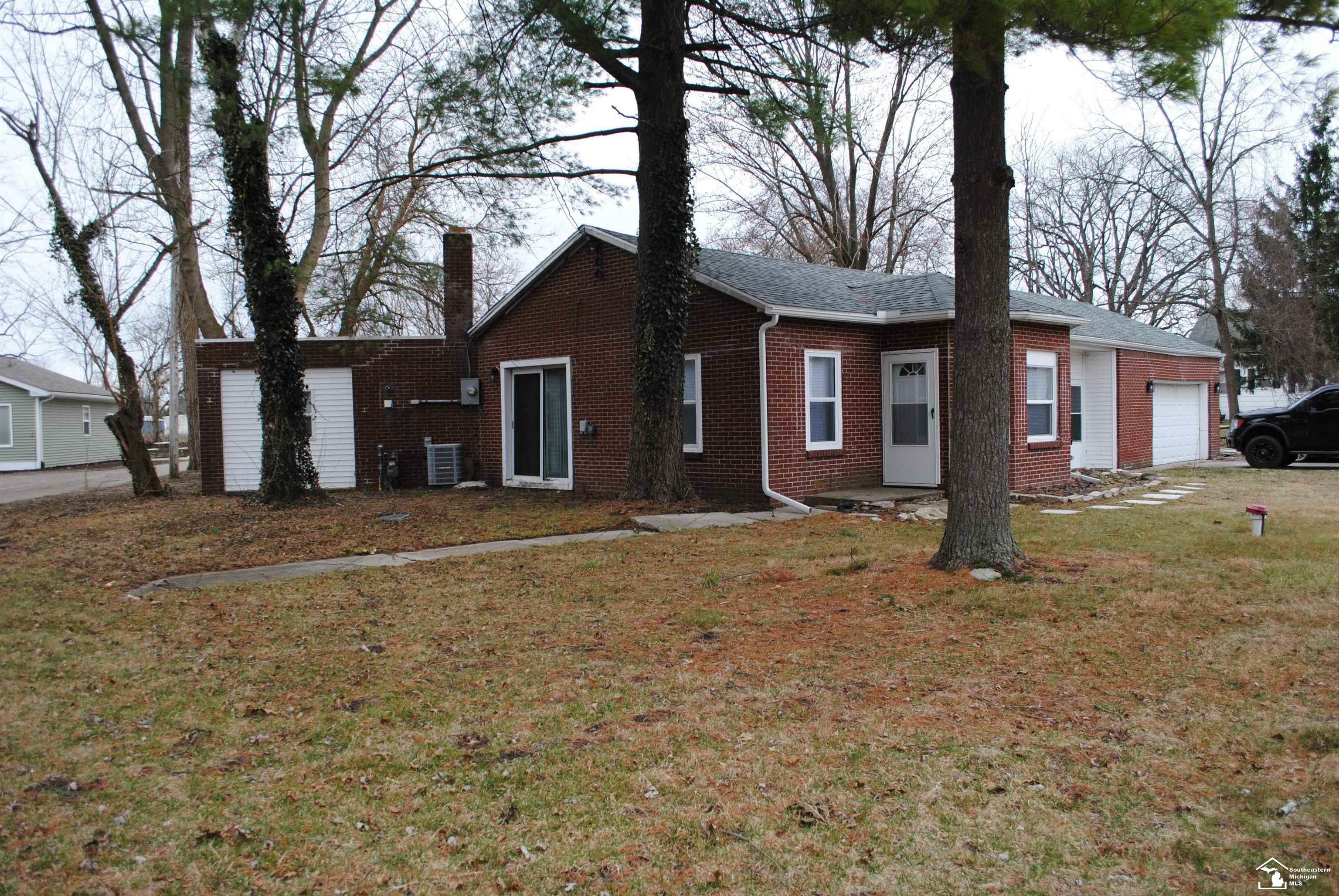 Property Photo: 6871 Whiteford Center Road MI 48144