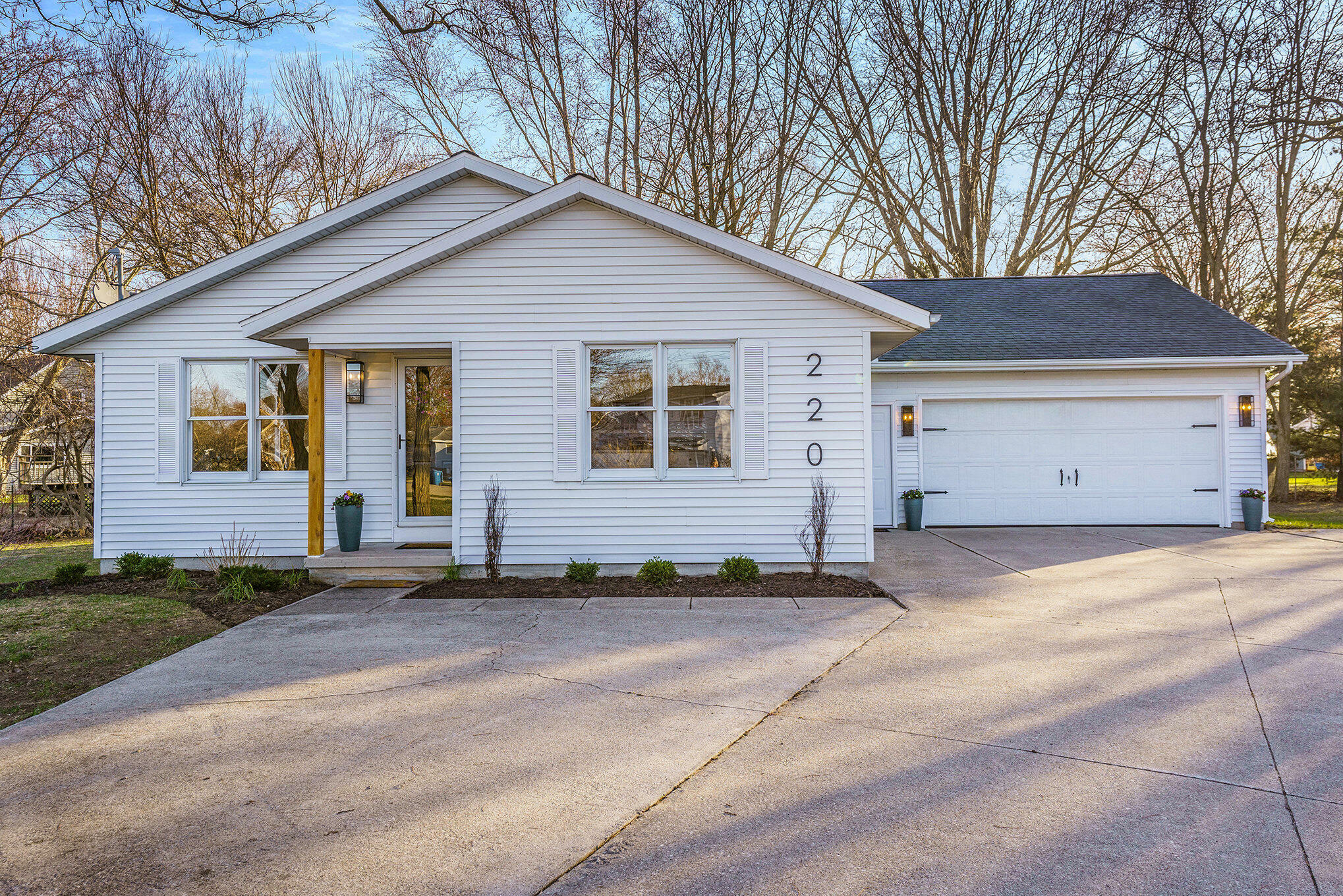 Property Photo: 220 Coburn Street MI 49417