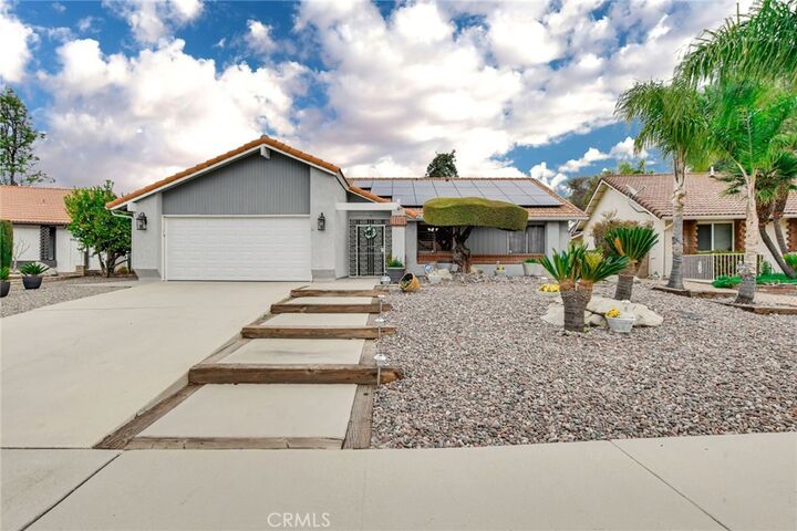 Property Photo: 1270 Sequoia Circle CA 92545